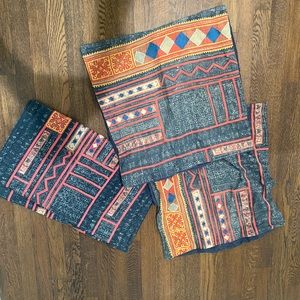 Pottery Barn Matching Pillow Cases and Table Runner